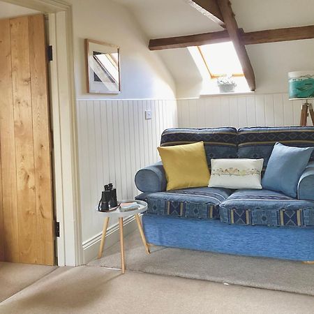 Neuadd B&B Suites Crickhowell Extérieur photo