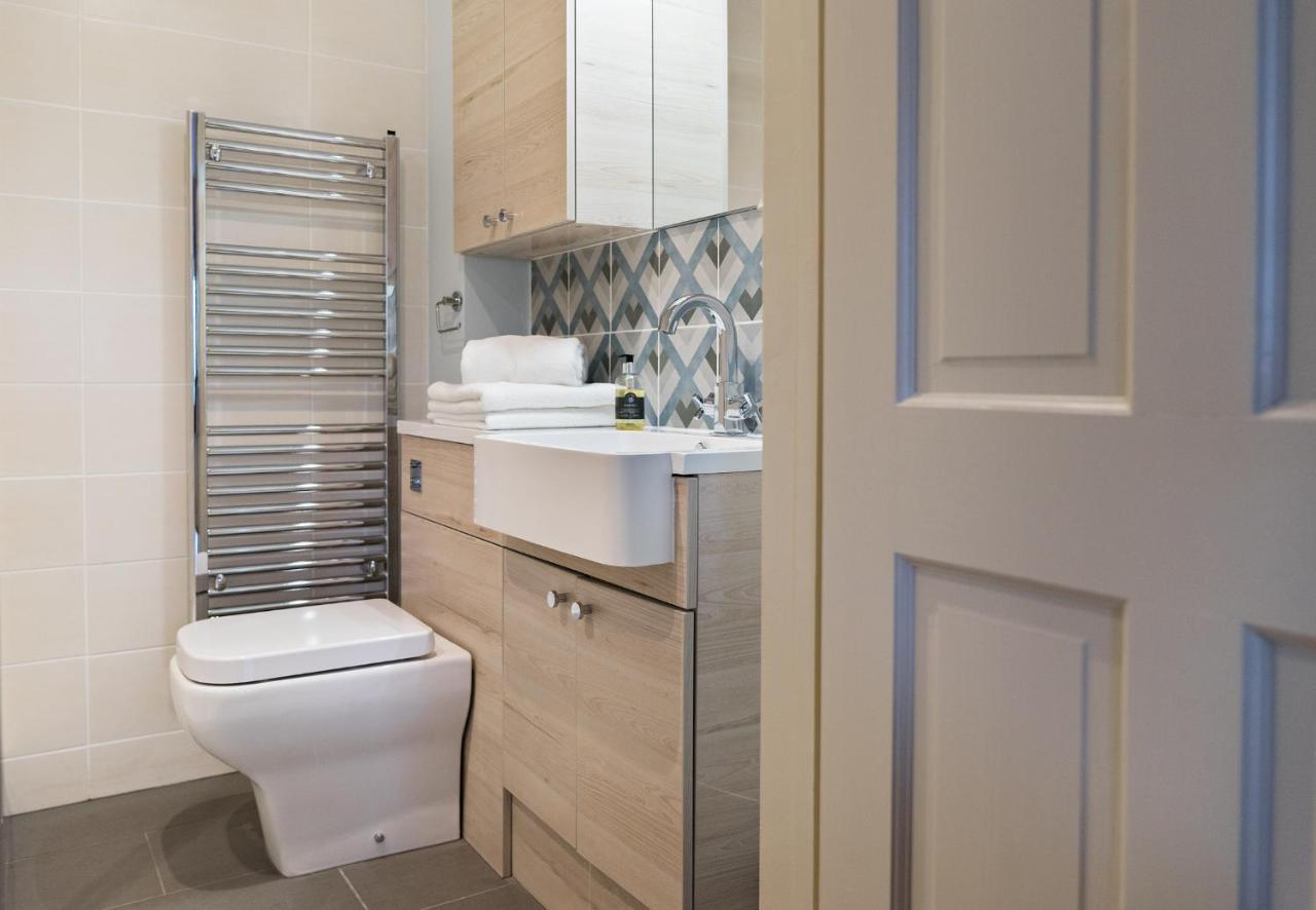 Neuadd B&B Suites Crickhowell Extérieur photo