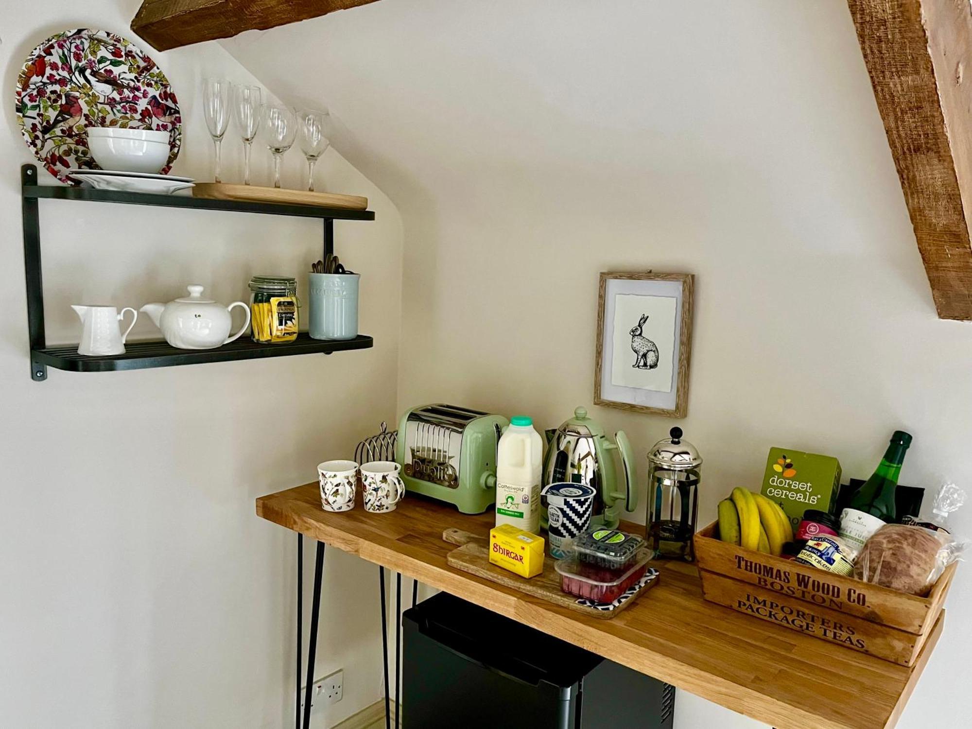 Neuadd B&B Suites Crickhowell Extérieur photo