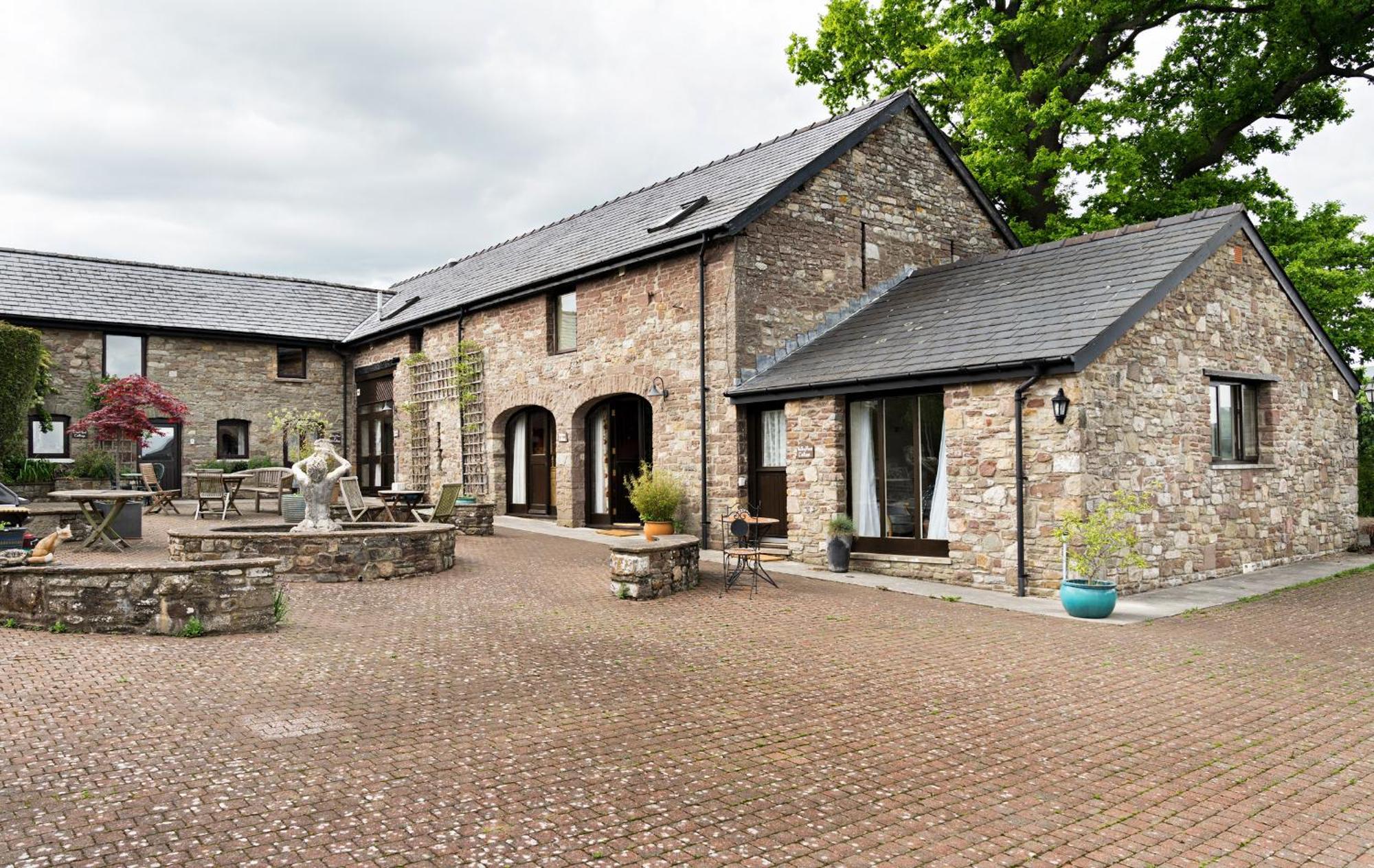 Neuadd B&B Suites Crickhowell Chambre photo